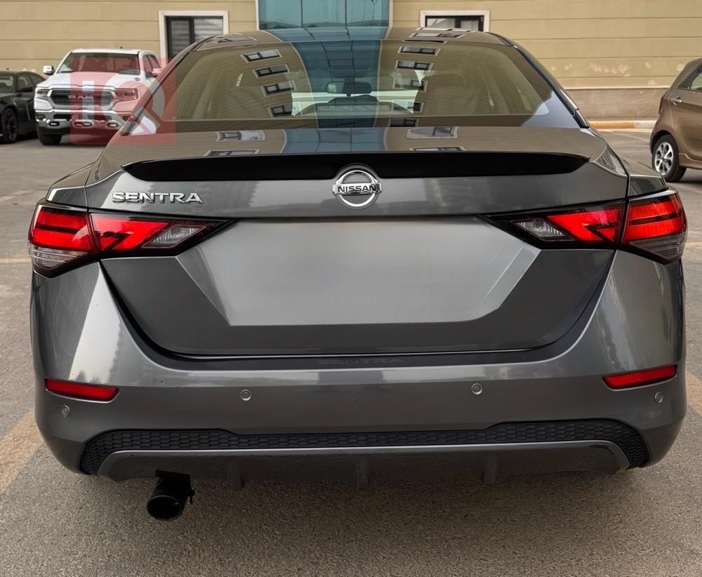 نیسان سێنترا